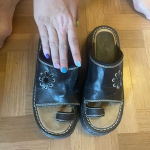 RARE Vintage no boundaries sandals